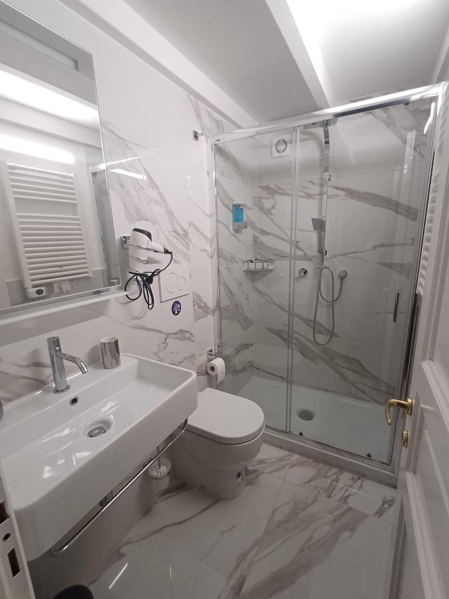 Assunta Domus Hotel Roma Ngoại thất bức ảnh