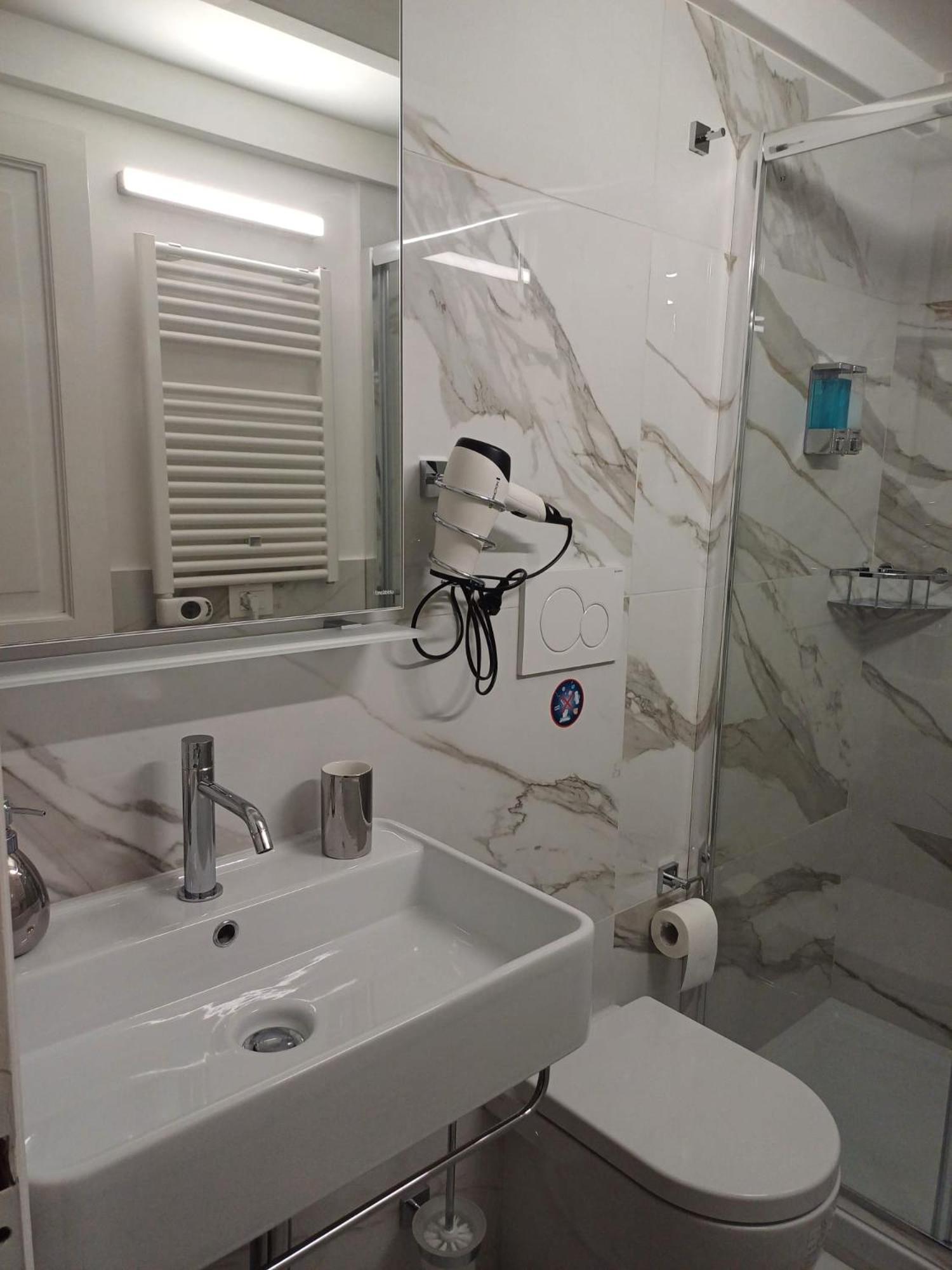 Assunta Domus Hotel Roma Ngoại thất bức ảnh