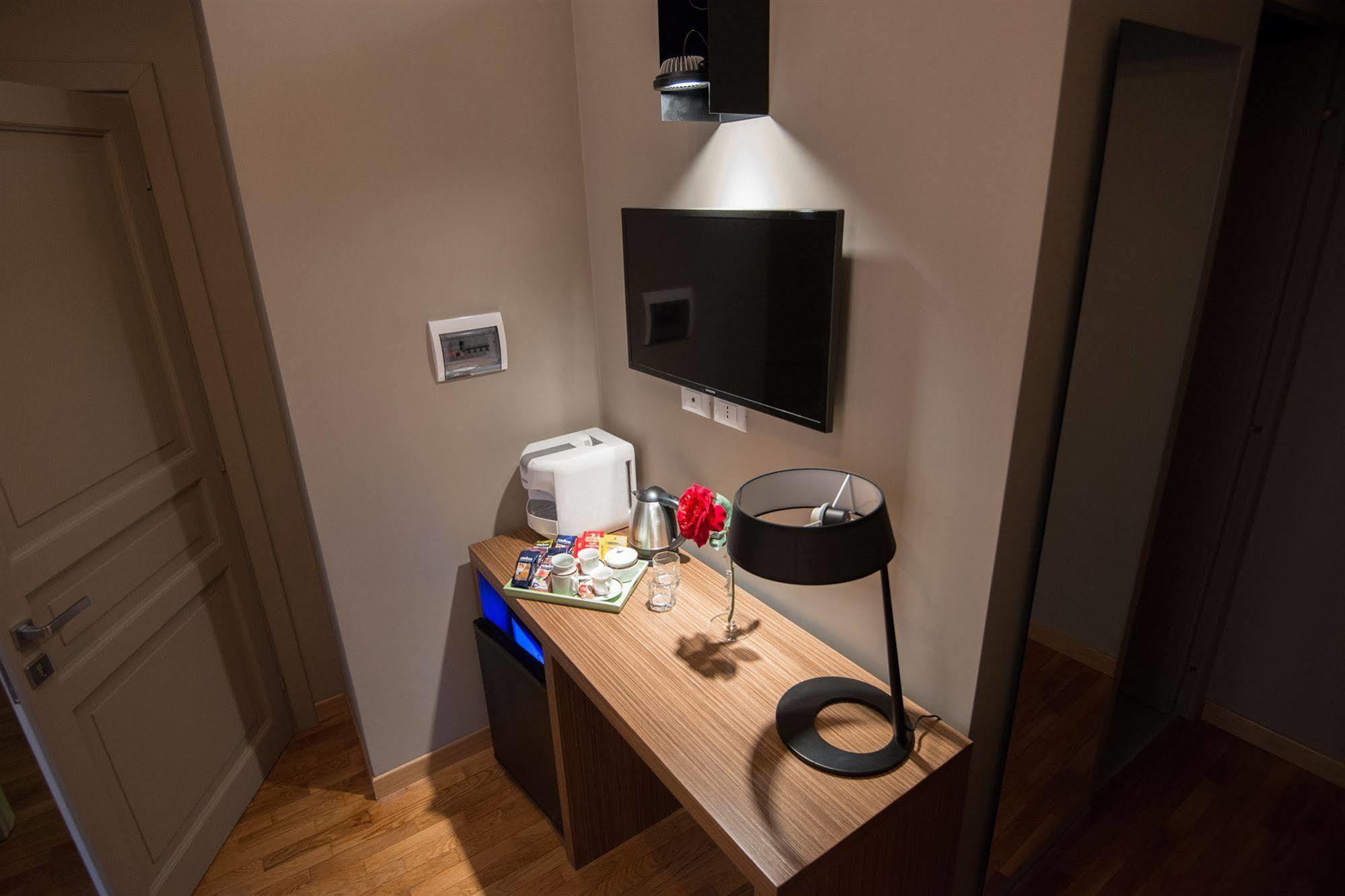 Assunta Domus Hotel Roma Ngoại thất bức ảnh